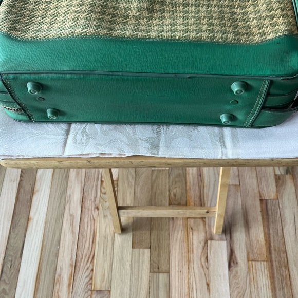 Vintage 1960s Houndstooth Briefcase - Picture 4 of 8